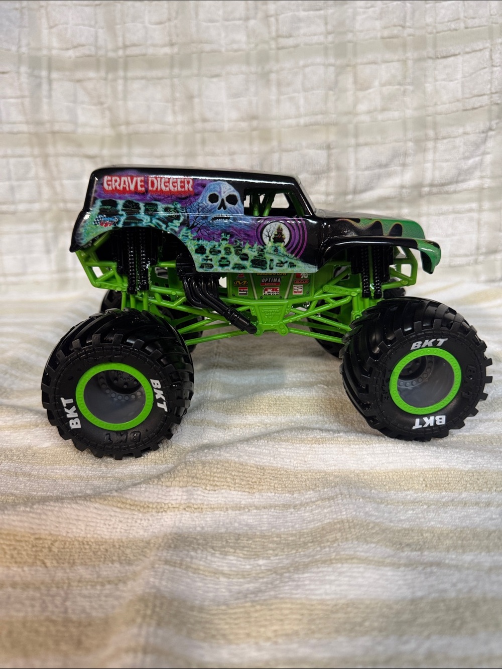 Monster Truck Toy - Black & Neon Green Kids Vehicle GRAVE DIGGER